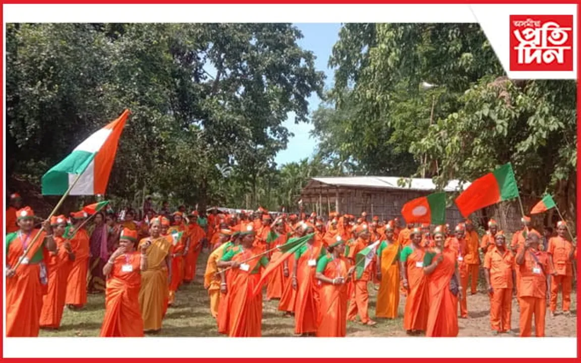 বাংলাদেশত হিন্দুৰ ওপৰত হোৱা নিৰ্যাতনৰ বিৰুদ্ধে হোজাইত বংগসেনাৰ প্ৰতিবাদ...